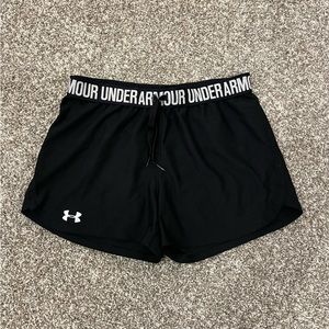 Under Armour Loose Shorts Size S